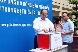 本市領導人捐款幫助中部與北部區災民。