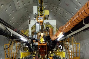 TBM 隧道掘進機施工現場。(圖源：元姮)