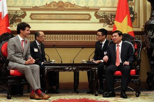 市人委會主席阮成鋒會見特魯多總理。（圖源：Q.Chiến）