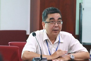 圖為阮玉殿副教授。