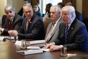 美國總統特朗普當地時間20日宣佈將朝鮮重新列入美國的“支持恐怖主義國家”名單，進一步加大對朝施壓力度。（圖源：AP）