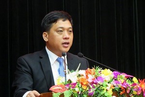 現任峴港市市委辦公廳主任陶晉鵬獲調任為峴港市各工業區機關黨委書記。