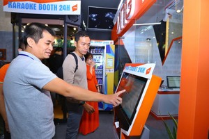 2017 年互聯網活動吸引許多年輕人參加。