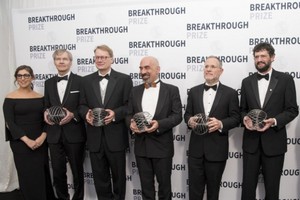 基礎物理突破的300萬美元獎金將由27名成員組成的WMAP實驗團隊共享，其中包括5位獲獎團隊領導。（圖源：互聯網）