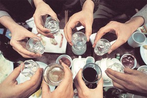 拒喝敬酒一婦女被捅死。（示意圖源：互聯網）