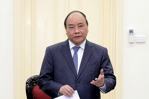 阮春福總理在會議上發表講話。（圖源：光孝）