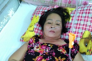 曾妹病情嚴重，目前仍在腫瘤醫院接受醫治。