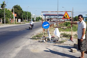 4000 億元處理事故黑點。圖為廣南省三圻收費站附近的一個交通黑點。（圖源：安康）