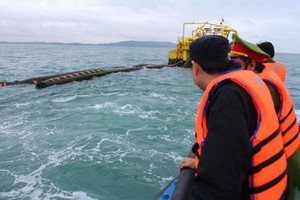 至今，職能力量仍未找到斷裂的管段。（圖源：德阮）