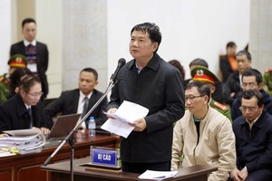 被告丁羅昇自行辯護，不僅承擔本身責任，還為下級承擔責任。（圖源：越通社）