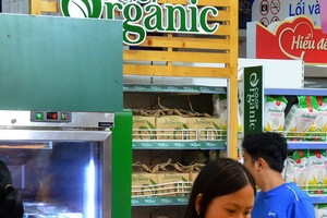 在 Saigon Co.op 超市銷售的有機大米。