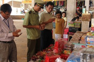 食品安全衛生中央跨部門指委會已成立6個檢查團，由多個相關部、部門組成，在12個省、市展開檢查與監察工作。（示意圖源：互聯網）