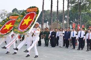 追悼儀式現場一瞥。（圖源：越勇）