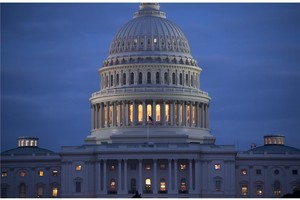 美國國會當地時間9日通過了一項重要的聯邦開支法案，法案將送交美國總統特朗普簽署，從而結束美國在近3週內遇到的第二次關門危機。