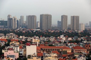 今年會集中將重組經濟與創新增長模式相結合。