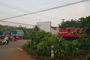 兩列車差點相撞，距離僅為10米。