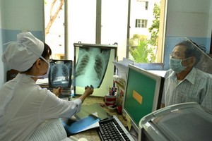 從本月24至31日，市公共醫療協會將在若干郡、縣展開結核病免費拍X光照及檢驗活動。（示意圖源：芳薇）