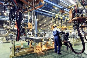 《決議》提出至2030年，越南完成工業化、現代化，按現代方向基本成為工業國的目標。（示意圖源：互聯網）