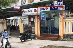 BIDV櫃員機被兩名外籍人暗設視頻攝錄客戶的密碼輸入操作。