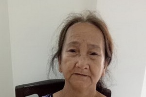 　　說到自己的處境，黎愛近乎禁不住眼淚。