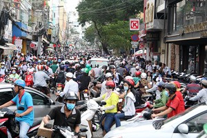 車輛間發生的輕微碰撞可引起嚴重交通堵塞。（示意圖源：可和）