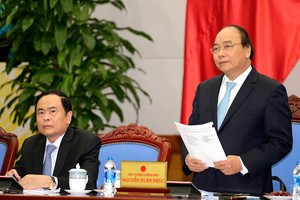 政府總理阮春福主持會議。（圖源：光孝）