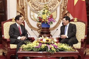 外交部長范平明（右）接見日本自由民主黨政策研究總裁、原外交大臣岸田文雄。（圖源：林慶）