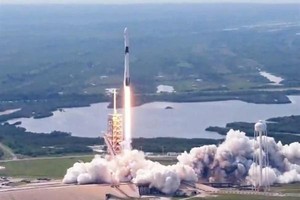 獵鷹9號Block 5型火箭可以反復發射10次才需要進行必要的檢查和部件更換，火箭本身則最高可以復用100次。（圖源：互聯網）