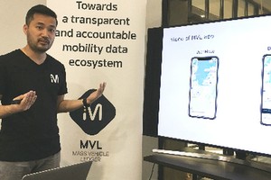 MVLchain 創始人兼首席執行官Kay Woo在發佈會上介紹該網約車應用技術。（圖源：遠通）