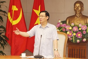 政府副總理王廷惠在會議上發表講話。（圖源：VGP）