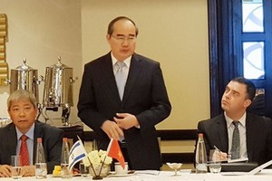 市委書記阮善仁在研討會上發表。（圖源：越通社）