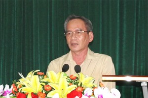 後江省委書記呂文雄在會議上發表講話。（圖源：長山）