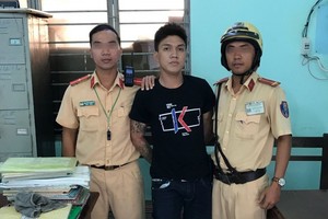 被抓捕的劫匪阮文饒。（圖源：保平）