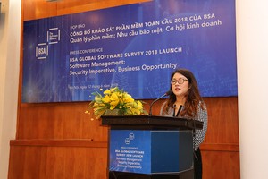 商業軟件聯盟(BSA)代表人Sheryl Lee 在新聞發佈會上公佈2018年全球軟件的調查結果。（圖源：TT）