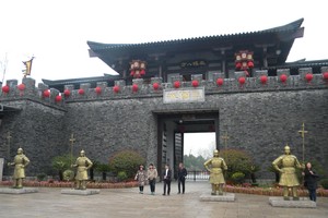 江蘇無錫“三國城”。