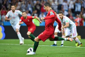 Ｃ羅（前者）。