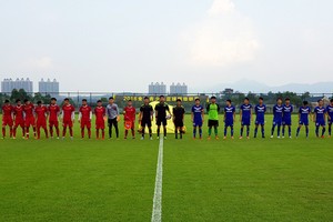 越南U19與梅縣區鐵漢隊出賽陣容。