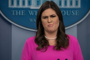 白宮發言人桑德斯遭餐廳老闆下逐客令，因替特朗普工作。（圖源：AFP）