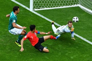 韓國（紅衣）淘汰德國。（圖源：互聯網）