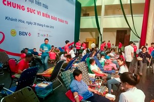 “一同為親愛的海洋與海島捐血”盛會一瞥。（圖源：友通）