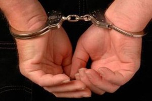 用催淚噴霧器劫車團夥落網。（示意圖源：互聯網）