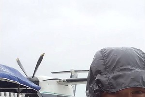 偷駕飛機的理查德·拉塞爾。（圖源：互聯網）