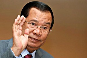 柬埔寨人民黨中央委員會主席洪森蟬聯首相。（圖源：路透社）