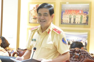 新任交通警察局長武杜英勇少將在會議上發言。（圖源：政府新聞網）