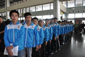 我國勞工赴東南亞各國工作遞增。圖為勞動者在機場排隊辦理登機手續。（示意圖源：互聯網）