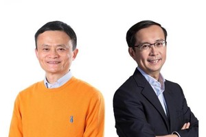 阿里巴巴集團宣佈，2019年9月10日，現任集團首席執行官的張勇（右）將會接替馬雲擔任董事局主席。(圖源：阿里巴巴官網)