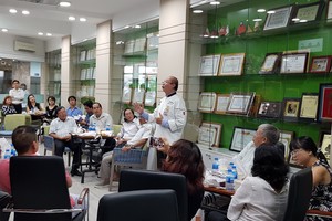 高肇力總經理與第十一郡企業家交流。