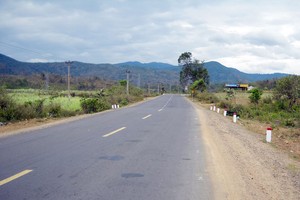 開展途經富安省富安與嘉萊兩省之間連接路線項目。（示意圖源：互聯網）