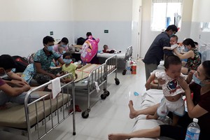 正在同奈兒童醫院熱帶科接受治療的麻疹病童。