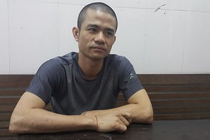 被抓獲的嫌犯黎玉山。（圖源：芳玲）